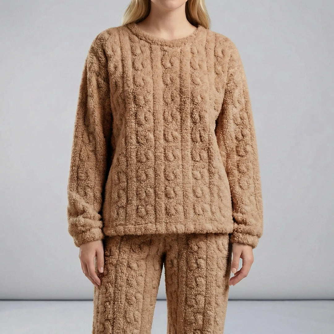 Långärmat mysigt dam pyjamasset i två delar. Amy modell, perfekt för kalla kvällar och mys hemma.