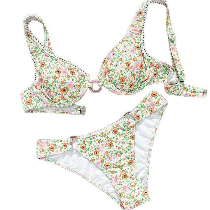 Blommönstrad damtriangelbikini i gult med genomskinliga axelband. Komfortabel & elastisk för strand & pool.
