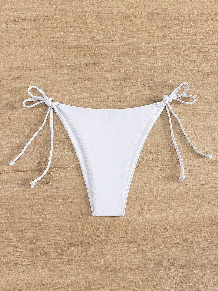 Bekväm dam triangel bikini med justerbara band, perfekt för soliga dagar vid stranden.