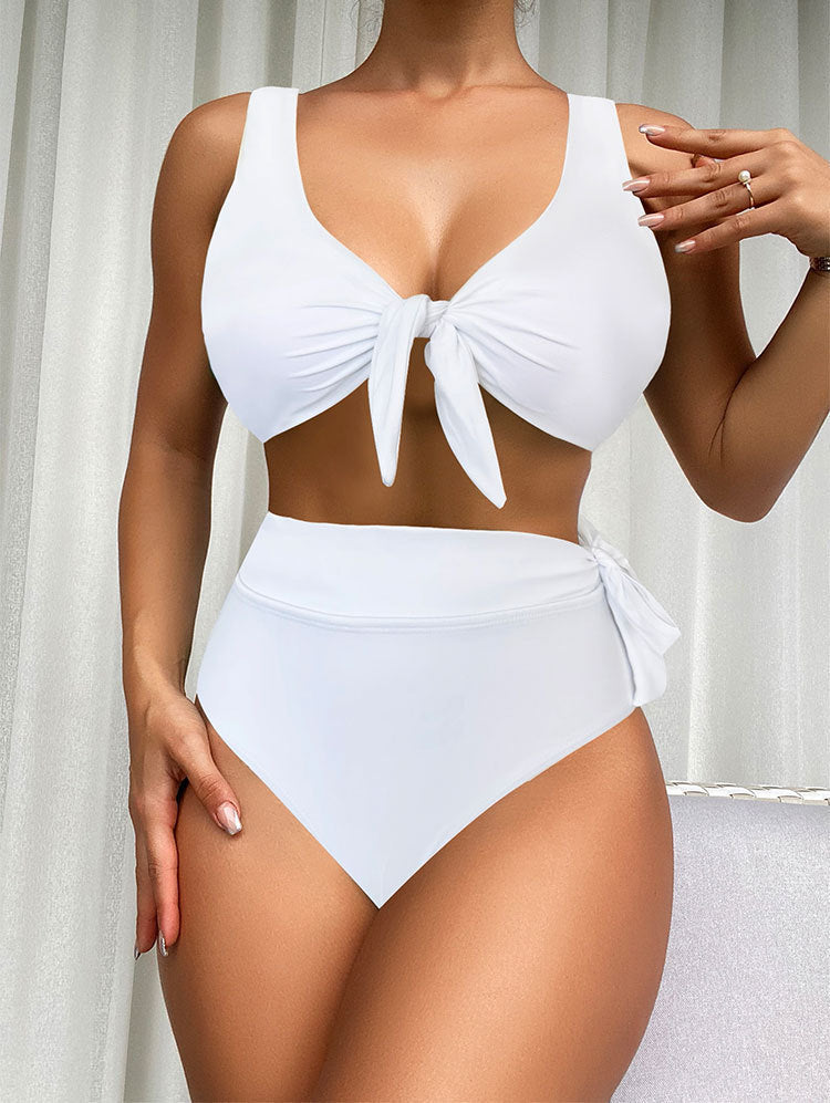 Sommar simkläder: Högmidjat bikini-set för dam med knytdetalj, smickrande passform för stranden.