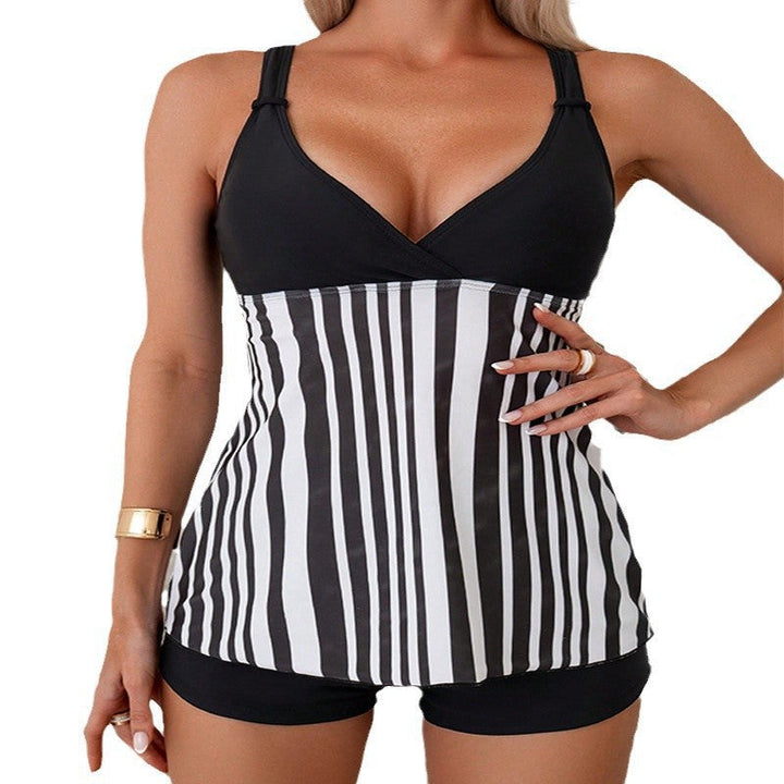 Snyggt randigt tankini-set, idealiskt för badkläder, pool och strandmode. Damska baddräkter.