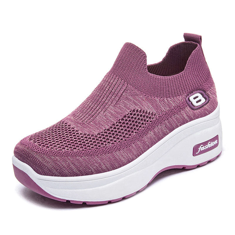 Stilrena damsneakers i mesh med plattformssula, perfekt för en bekväm och trendig look.
