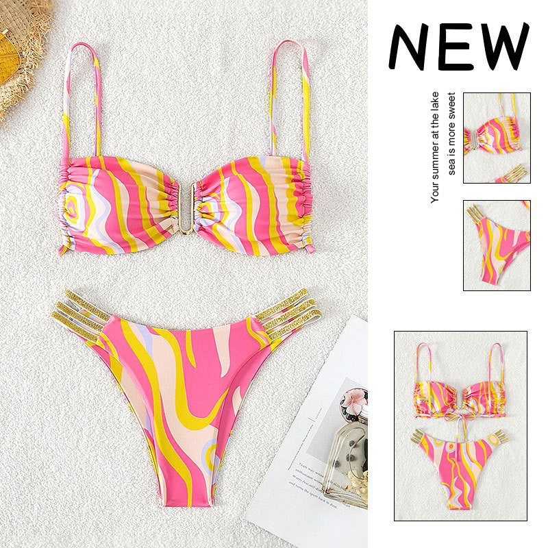 Rosa triangel-bikini med volanger & högmidjedel. Perfekt snabbtorkande baddräkt för dam.