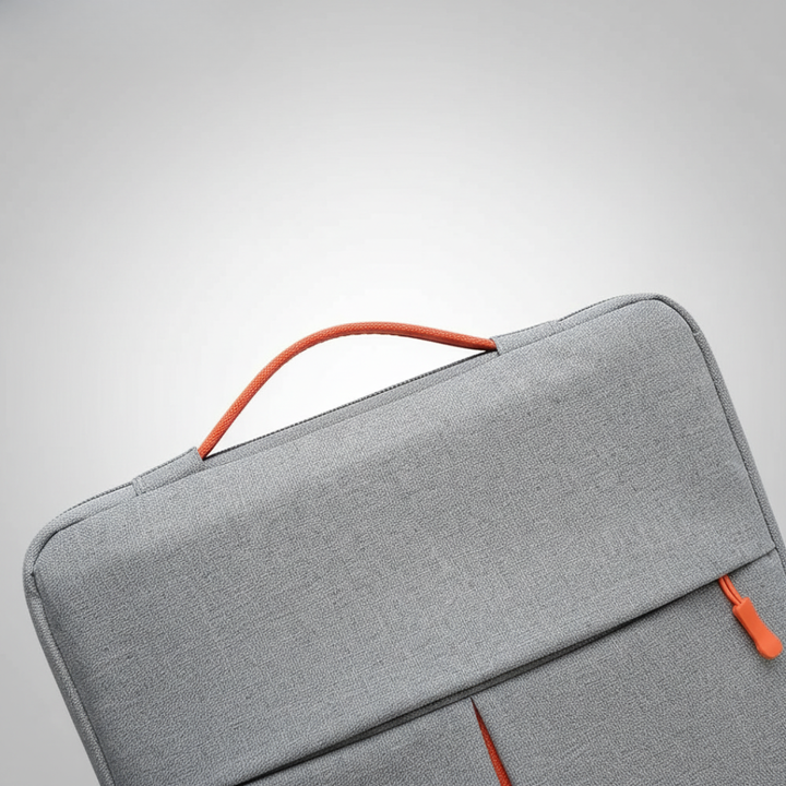 Slimmad laptopväska med bekvämt handtag för pendling