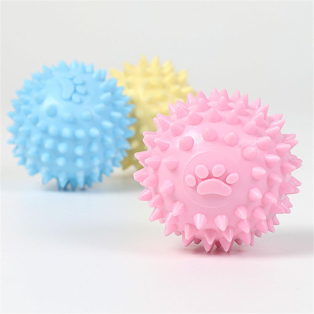 Gummituggboll för hundar, perfekt för att aktivera hunden mentalt och stärka käkmusklerna.