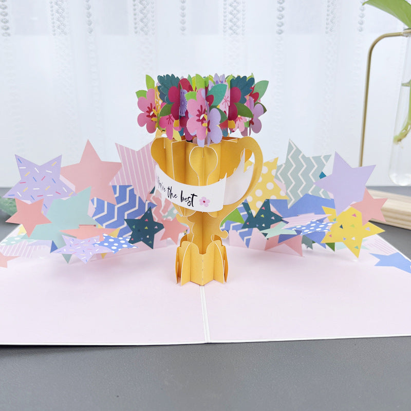 3D handgjort blomsterkort med fjärilsmotiv, perfekt som present eller dekoration för alla tillfällen.