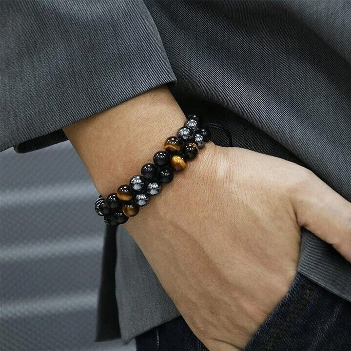 Dubbelt lager kristallarmband med tigeröga, svart obsidian och hematit för både män och kvinnor, stilrent och elegant.