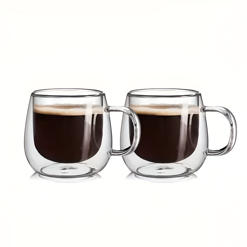 Dubbelväggiga kaffekoppar i borosilikatglas, perfekt för att hålla drycker varma eller kalla.