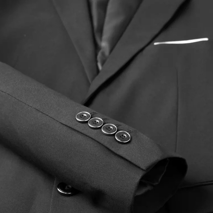 Stilren 3-delad kostym för herrar. Elegant festklädsel & professionell affärsklädsel, slim fit.