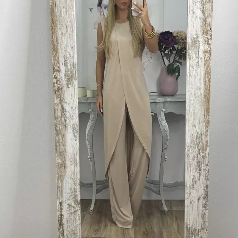 "Elegant ärmlös tvådelad set för kvinnor i beige, rundhalsad design i bekväm bomullsblandning, luftigt och stilrent."