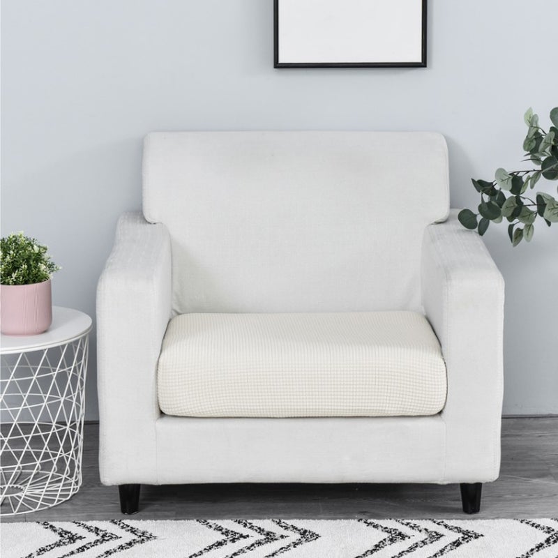 "Elegant avtagbart soffsitsöverdrag i mjuk sammet med modern design, skyddar och förnyar din soffa med stil och komfort."
