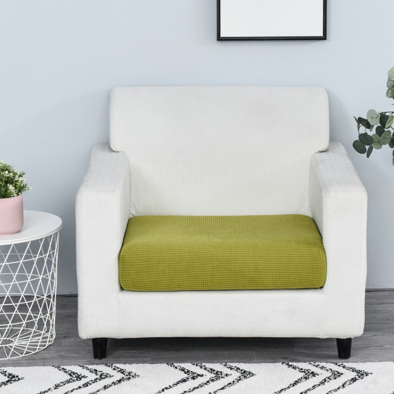 "Elegant avtagbart soffsitsöverdrag i mjuk sammet med modern design, skyddar och förnyar din soffa med stil och komfort."