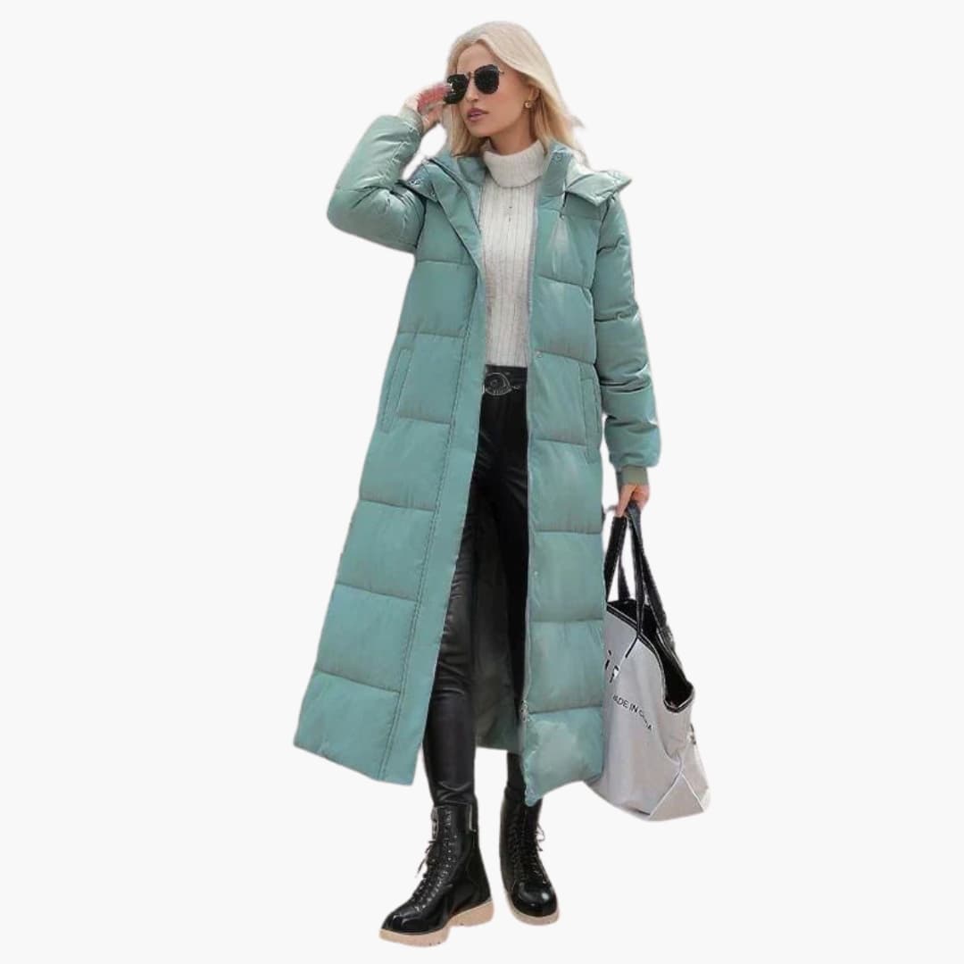 Varm långärmad damkappa med huva, elegant vinterkappa för damer. Bekvämt ytterplagg i klassisk design.
