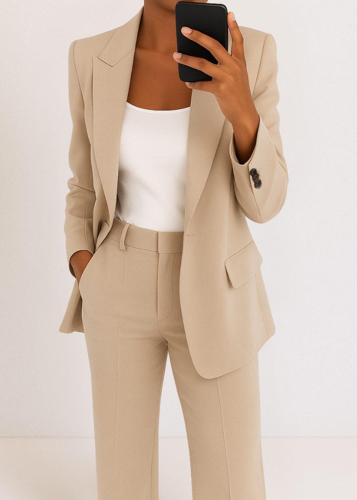 Damset Tvådelat Set Sofie i blått. Elegant och matchande set, idealiskt för vardagens komfort.