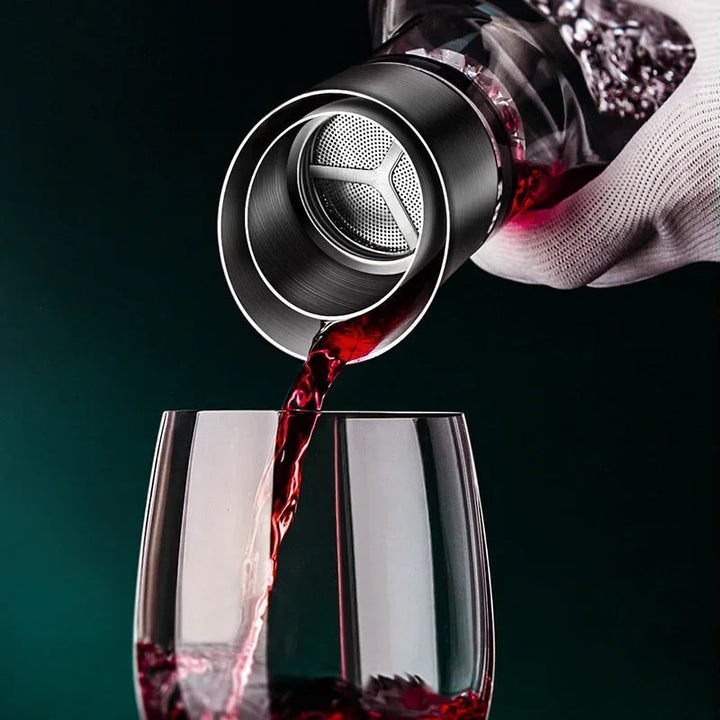 Vacker blyfri kristallkaraff för vin, en 1500 ml dekantör för optimal njutning och servering.