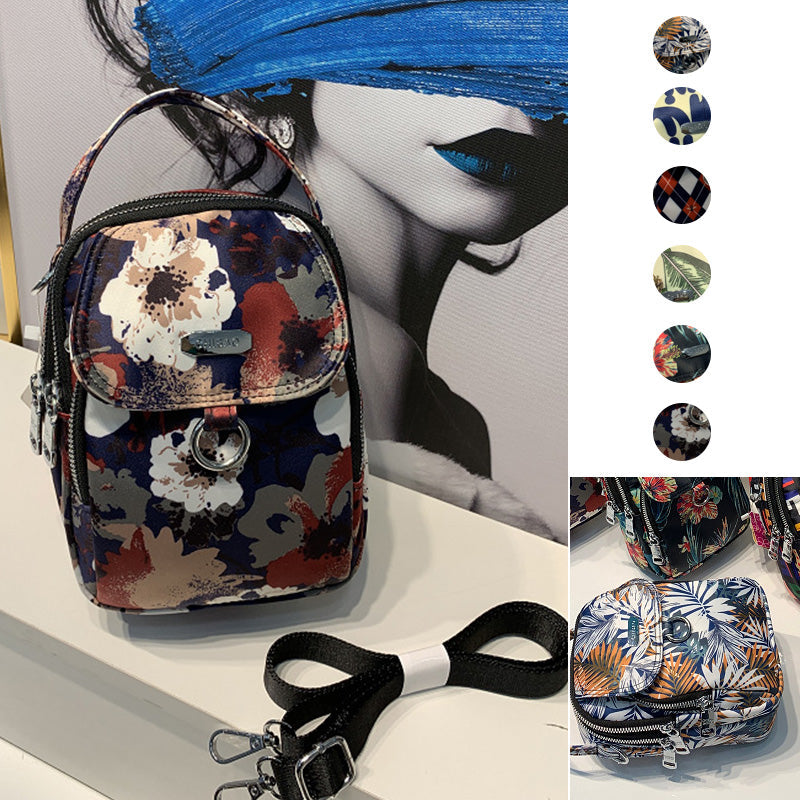 Elegant crossbody-väska för damer i slitstarkt material, justerbar axelrem, praktisk och stilren design.