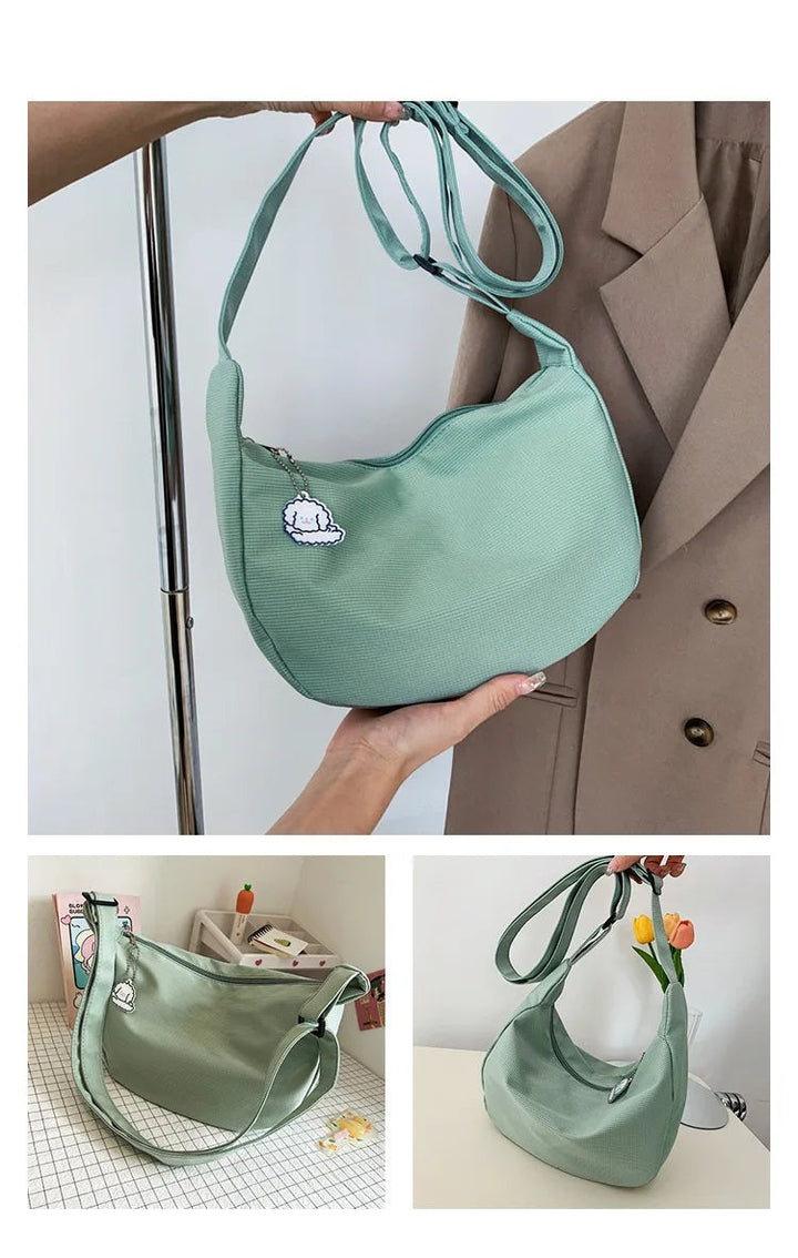 Mångsidig damväska: transformerbar axelväska och crossbodyväska. En elegant accessoar för mode.