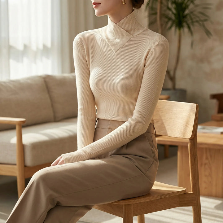 Elegant dam polotröja Lillian, svart. Tidlös långärmad tröja för stilren vardag och höstmode.