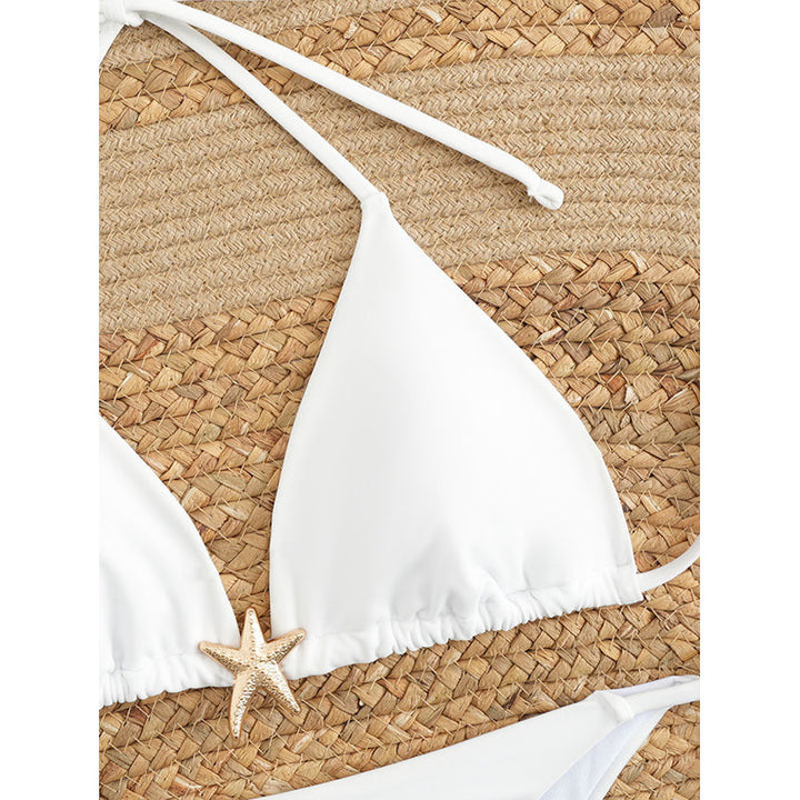 Modernt dam triangel bikini-set för sköna sommardagar. Bekvämt badplagg med elegant snäckdetalj.