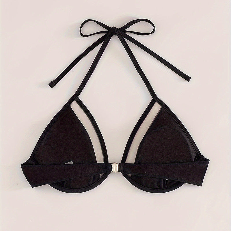 Modern dam triangelbikini med elegant midja och transparenta insatser, stilrena strandkläder.