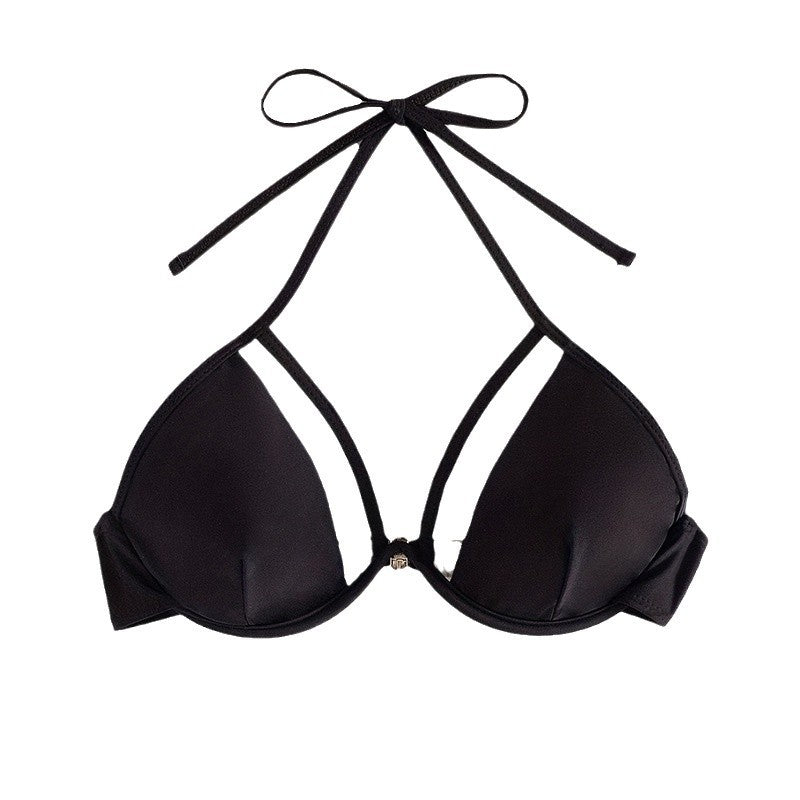 Sommar mode: Elegant triangelbikini för kvinnor med transparenta detaljer, bekväm passform.