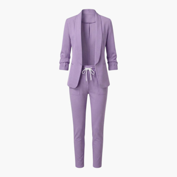 Elegant dammode: komplett set med chic kavaj & byxor. Skapar en sofistikerad vardagsstil.