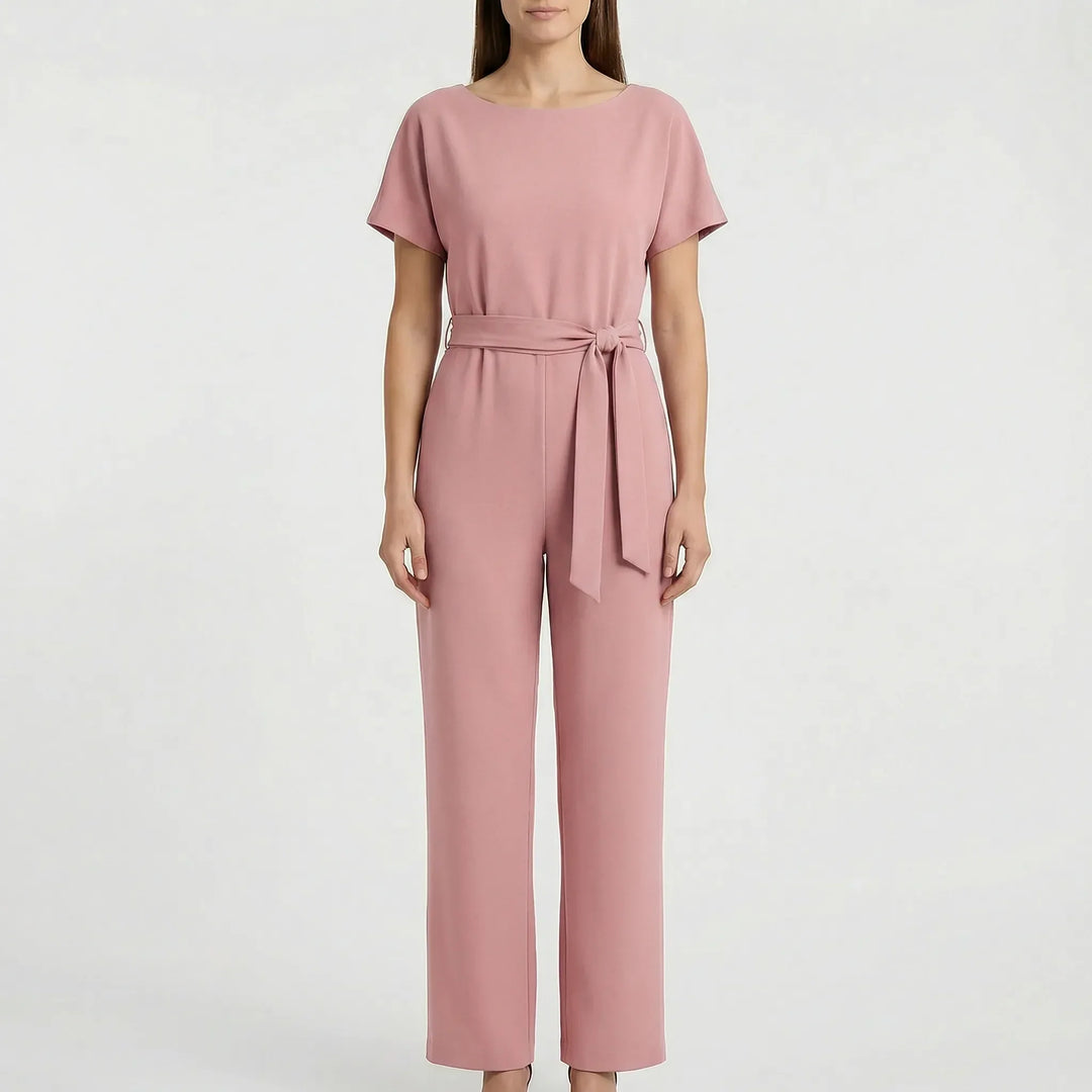 Bekväm damjumpsuit med vida ben för vardagsbruk. Stilren och enkel design som passar alla damkläder.
