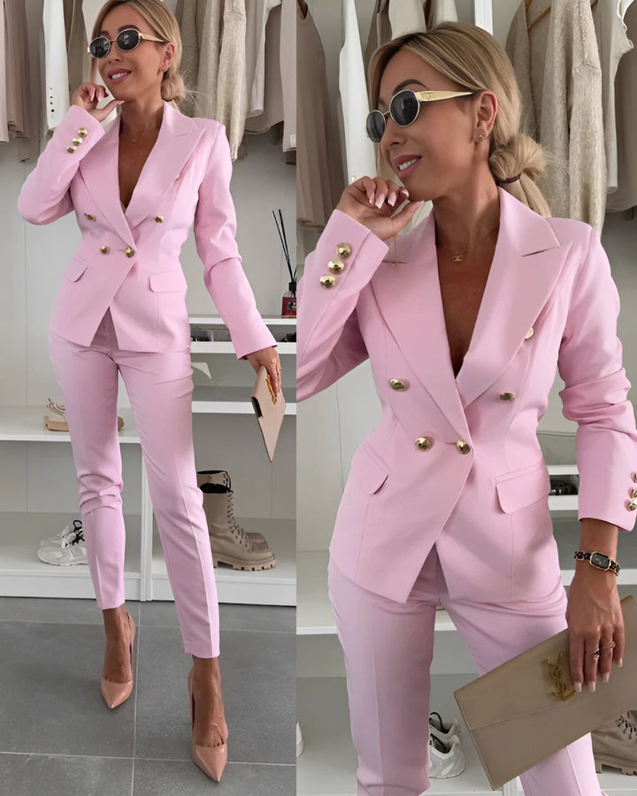 Kvinnligt tvådelat set: modern blazer & blyertskjol. Elegant för kontoret eller höstfesten.