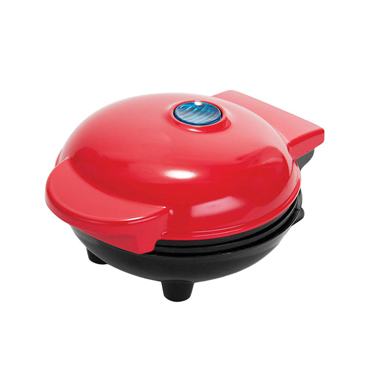 Kompakt elektriskt mini-våffeljärn med non-stick-beläggning, perfekt för små kök och resor.