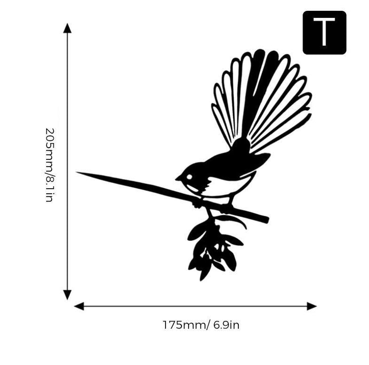 Elegant fågeldekoration i svart järn för heminredning och trädgårdsdekor, stilfull och hållbar design.