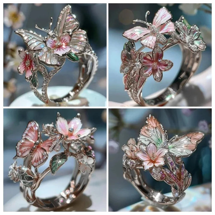"Elegant fjärilsformad ring i roséguld och silver, justerbar storlek. Smyckad med gnistrande pavé-stenar. Damsmycke."