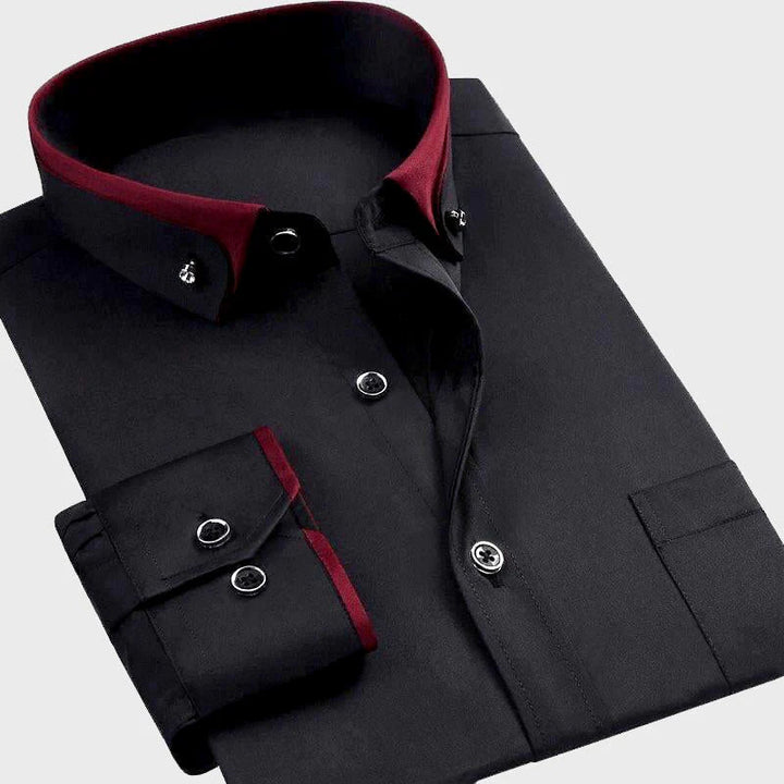 Elegant herrskjorta med vit kontrastkrage, perfekt för affärsmöten och festliga tillfällen.