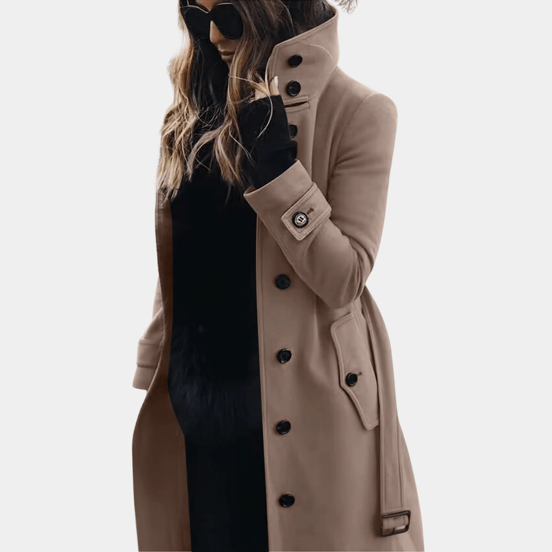 Elegant, klassisk dam trenchcoat Alexandra. Lång, midjesydd vårkappa för stilfulla kvinnor.