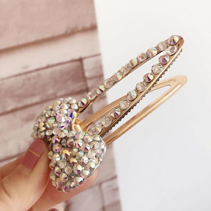 "Elegant kristallapplikatorverktyg dekorerat med kristaller, perfekt för nageldekoration och kreativa ytor, maxad precision."