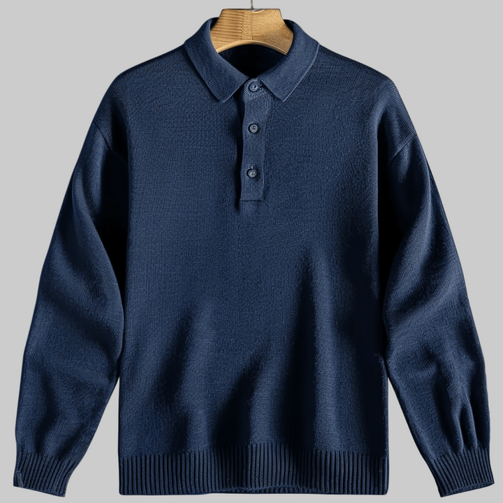Elegant långärmad herr polotröja i stickad design, perfekt för smart casual vardagsstil och höstmode.