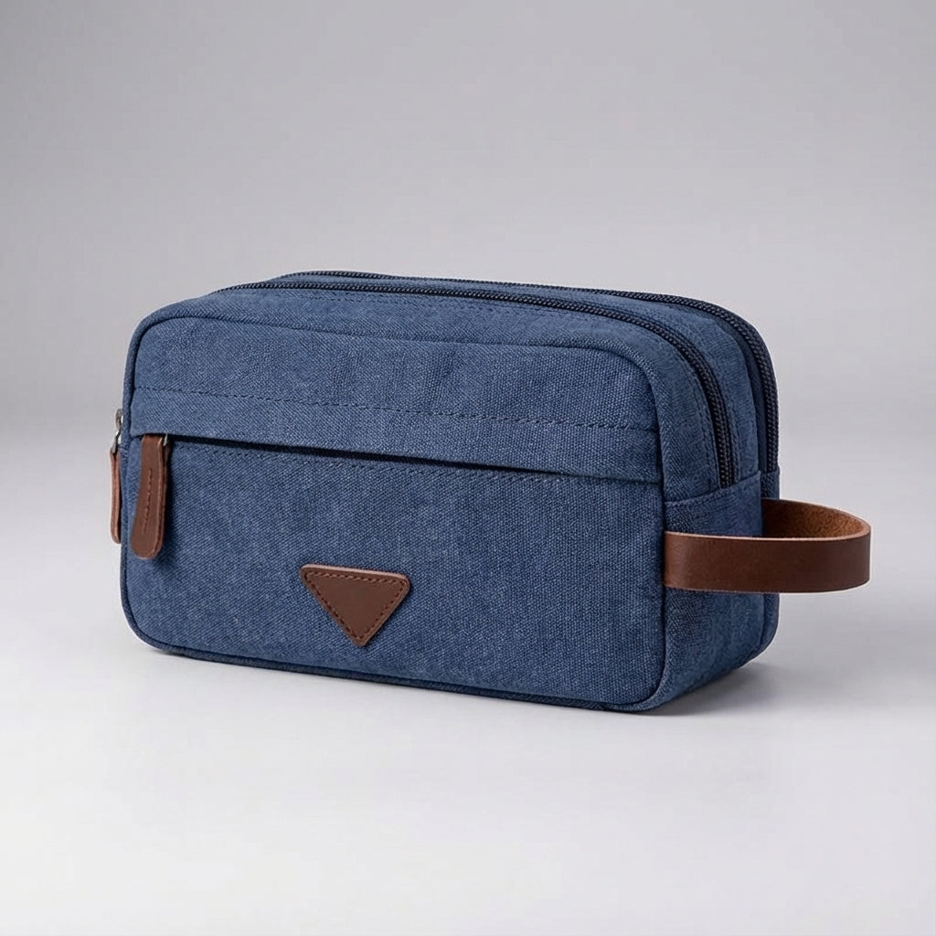 Snygg canvas necessär för både män & kvinnor. Dubbla fack för organiserade resor och utflykter.