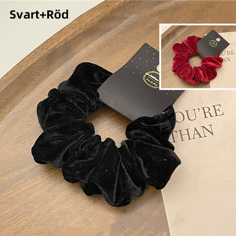 Elegant överraskningspresent för kvinnor, med smycken och accessoarer, perfekt för festliga tillfällen och spontana gåvor.