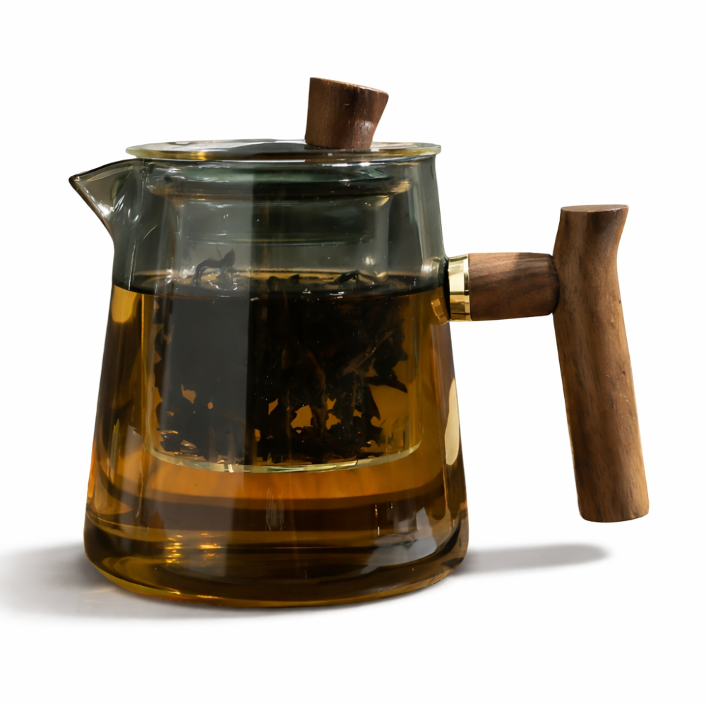 Vacker transparent rökgrå tekanna med sil, en elegant tebryggare som passar alla moderna kök och tillfällen.