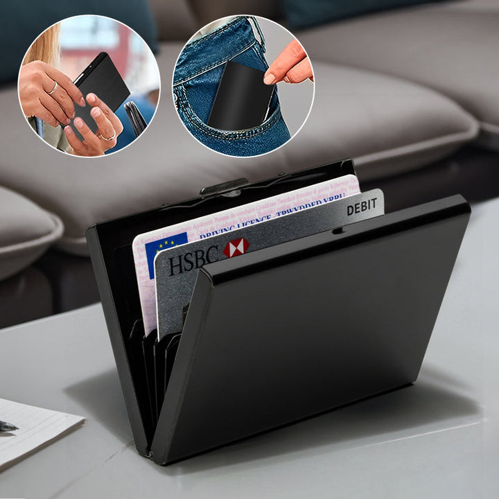 "Elegant RFID korthållare i rostfritt stål, rymmer 6 kort, lämplig för både män och kvinnor, skyddar mot obehörig skanning."