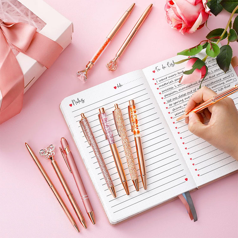 "Elegant rosa och blå diamant kulspetspenna set med metallisk lyster, perfekt för stilfullt skrivande och unika presenter."