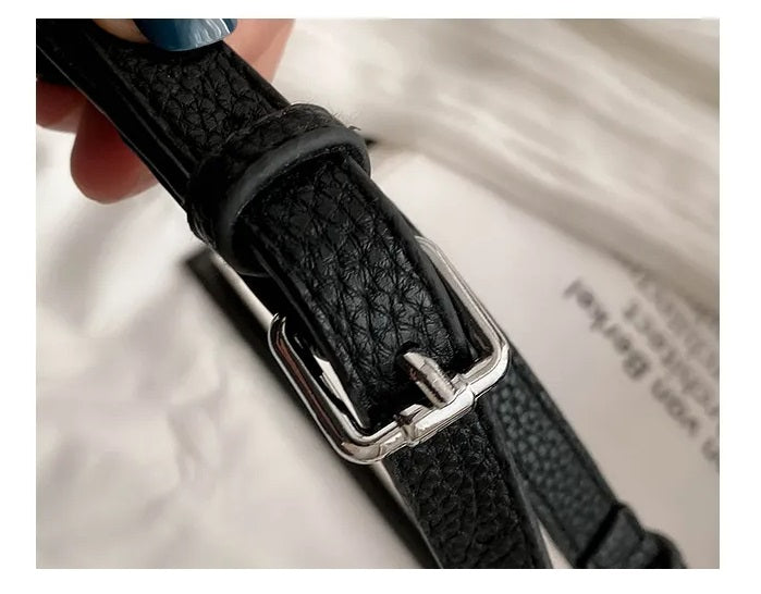 Högkvalitativ elegant damhandväska, klassisk och stilren design för den medvetna kvinnan.