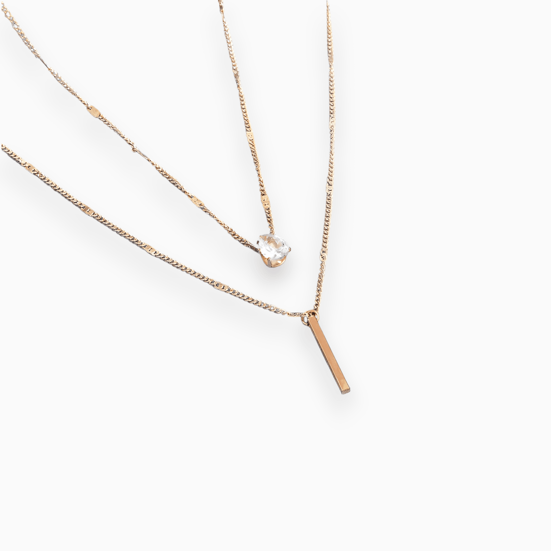 Strålande elegant damhalsband med glänsande nät, ett stilrent smycke för kvinnor. Passar både vardag & fest.