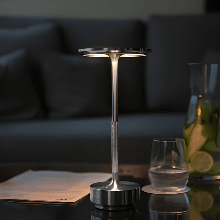 Minimalistisk sladdlös LED-bordslampa, touchstyrd & USB-laddningsbar, modern dekorativ belysning.