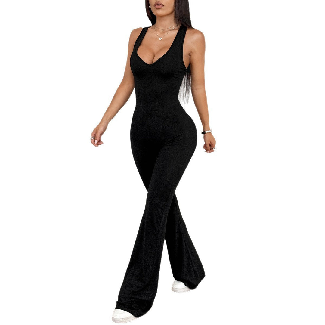Mångsidig elegant damjumpsuit, svart, med djup V-ringning och utsvängda ben för både fest och vardag.