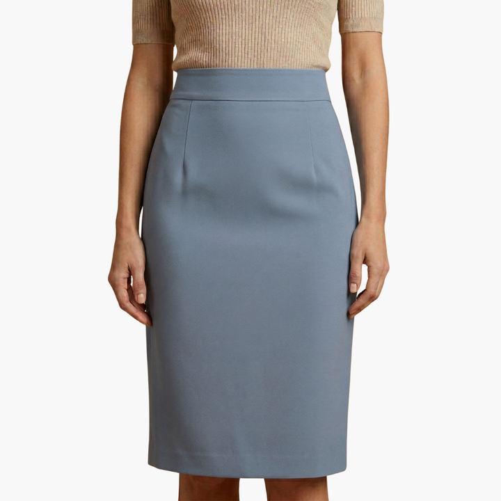 Chic dam midikjol med hög midja, pennkjolsdesign. Tidlös och elegant för kontor och business-outfits.