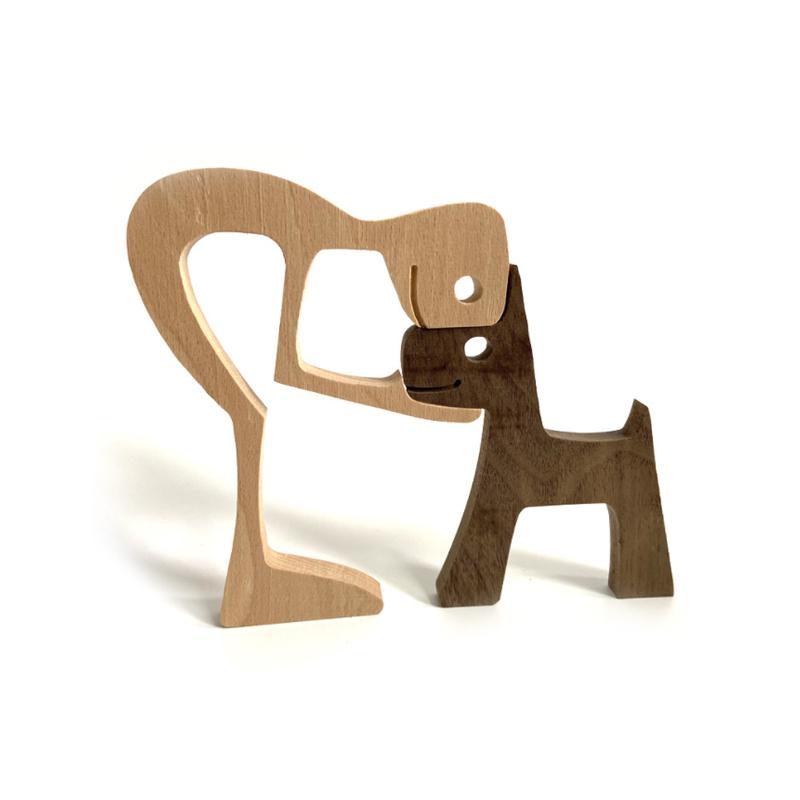 "Elegant träskulptur av djur och människor, hemmainredning i harmonisk stil, perfekt för hylla eller bord, ca 11x20 cm."