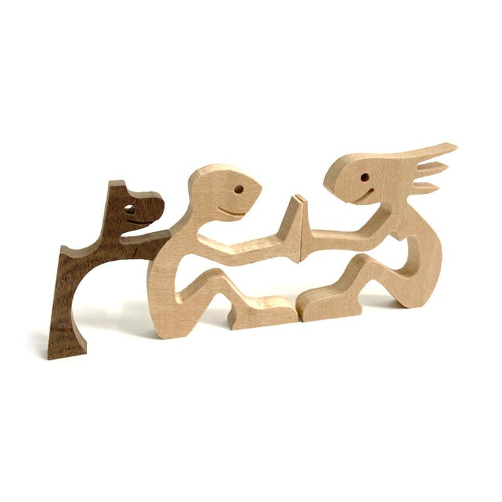 "Elegant träskulptur av djur och människor, hemmainredning i harmonisk stil, perfekt för hylla eller bord, ca 11x20 cm."
