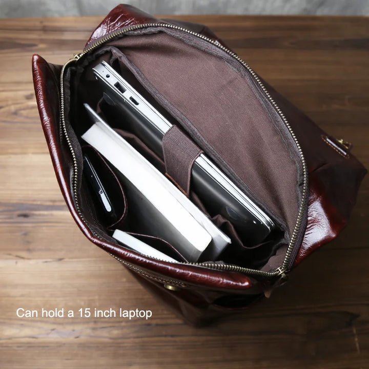 Professionell läderryggsäck med laptopfack. Den ultimata arbetsväskan eller skolväskan med stil och rymd.
