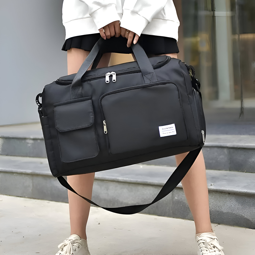 Unisex sportväska för packning till korta resor och dagliga gymbesök.