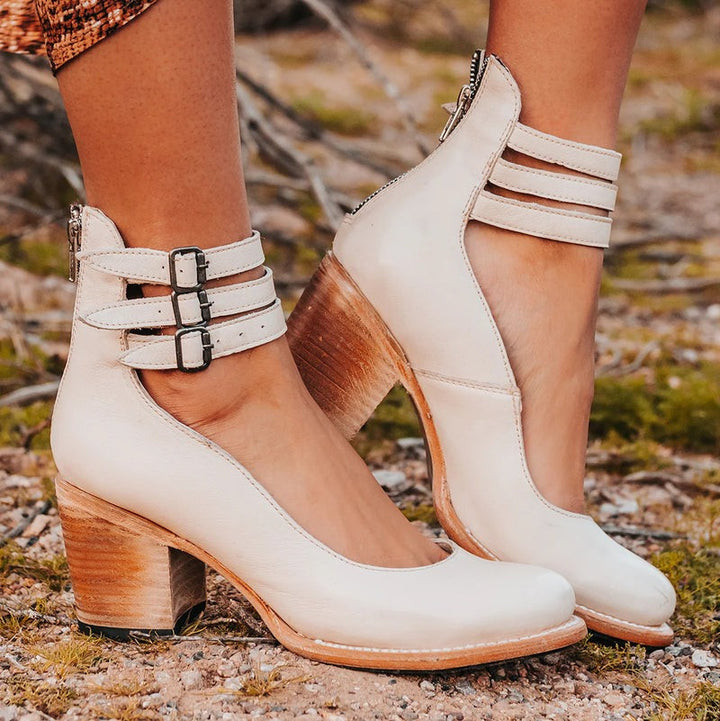 Stilrena pumps för dam med halkfri sula, perfekta för kontoret och festen.